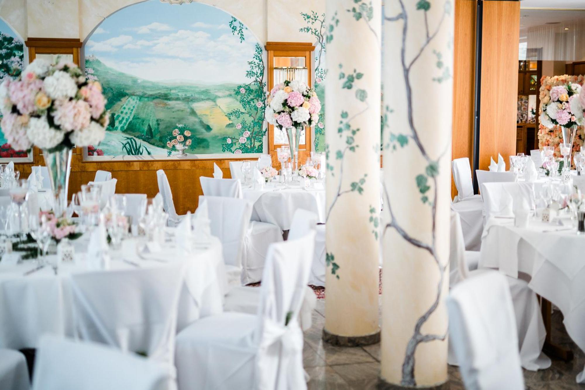 Hotel Restaurant Felix Bensheim Exterior photo